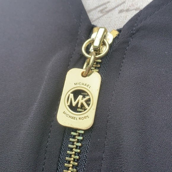 MICHAEL MICHAEL KORS Black Short Sleeve Zip-Up Top - Picture 4 of 12